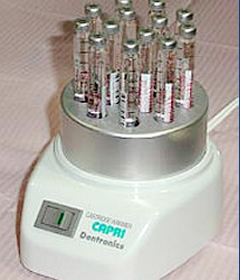 POINT02 専用の機器で麻酔液を温める